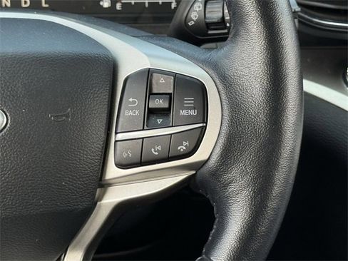 Used 2021 Ford Explorer XLT w/ Equipment Group 202A image 15