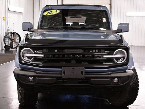 Used 2023 Ford Bronco Outer Banks AWD/4WD image 2