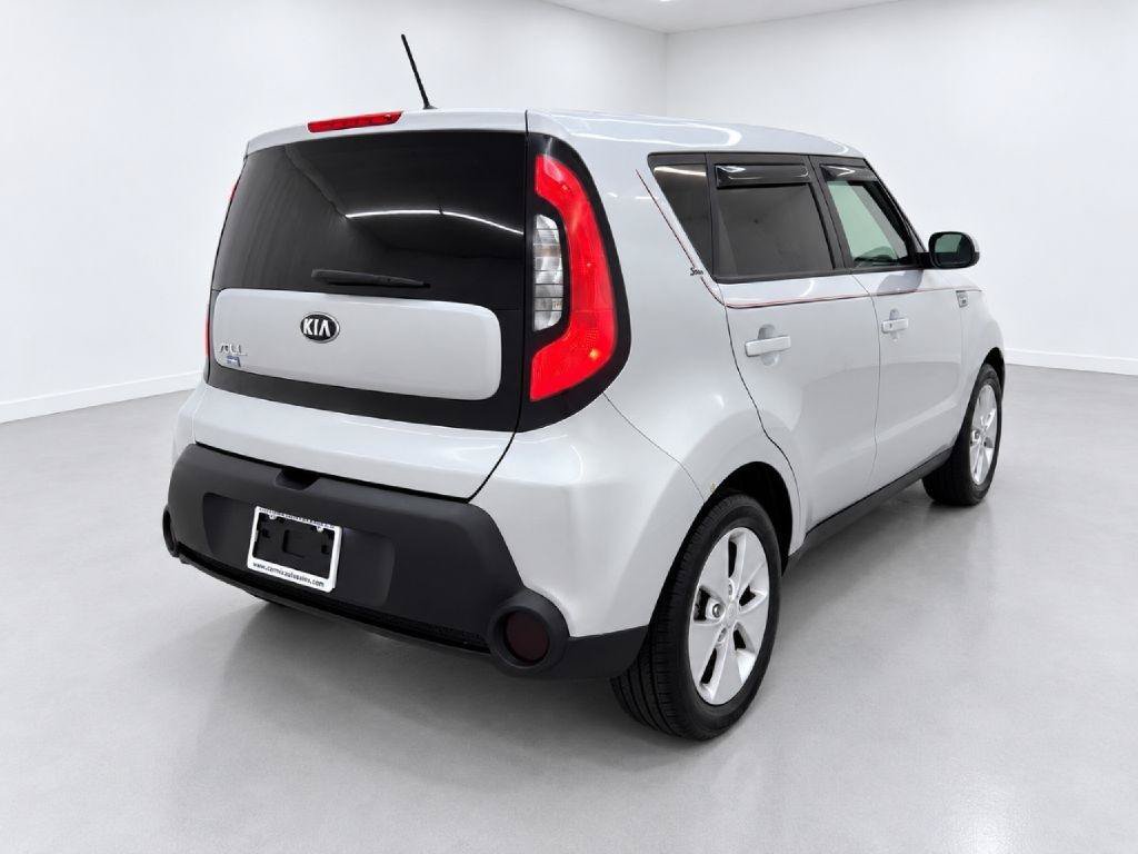 Used 2016 Kia Soul FWD image 3