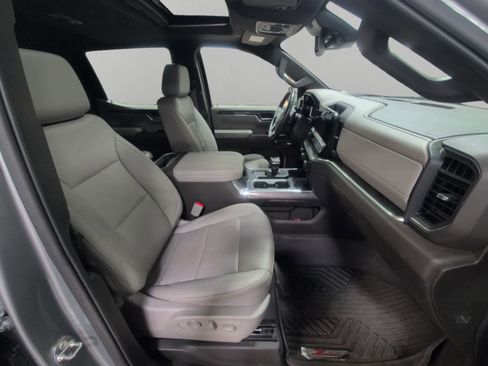 Used 2023 Chevrolet Silverado 1500 LTZ w/ LTZ Premium Package image 15