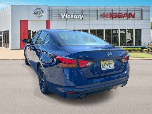 Used 2024 Nissan Altima 2.5 SR FWD image 3