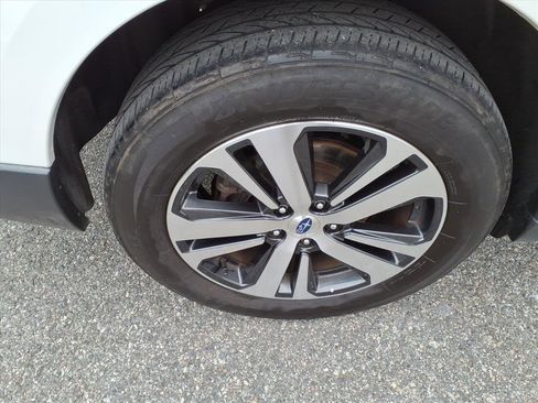 Used 2019 Subaru Outback 2.5i Limited image 6