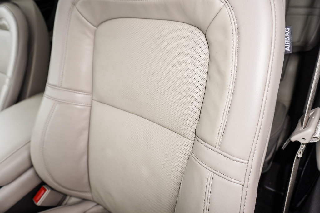 Used 2024 Lincoln Aviator Reserve w/ Jet Package AWD/4WD image 11