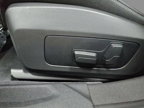 Used 2025 BMW 228i xDrive AWD/4WD image 18