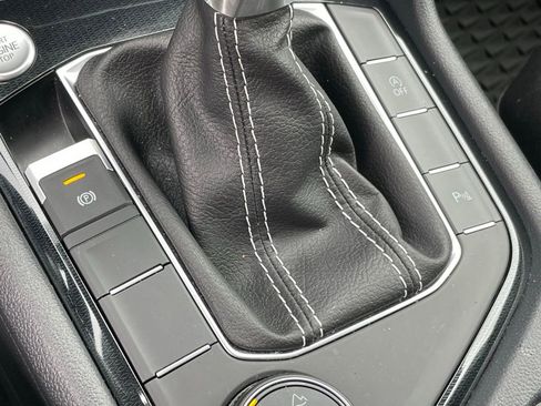 Certified 2025 Volkswagen Taos SEL w/ Black Wheel Plus Package image 24