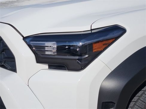 Used 2025 Toyota 4Runner TRD Off-Road image 6