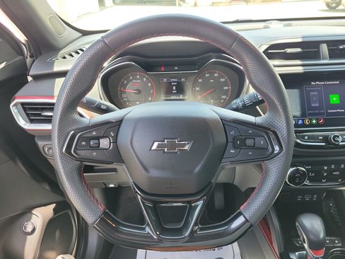 Certified 2021 Chevrolet TrailBlazer RS w/ Sun and Liftgate Package FWD image 28
