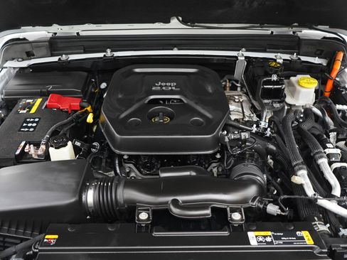 Used 2023 Jeep Wrangler Unlimited Rubicon 4xe w/ Cold Weather Group image 33