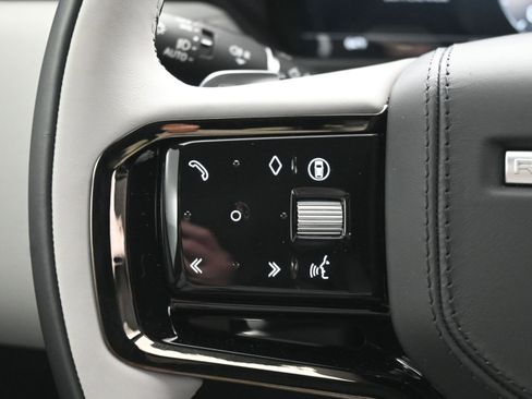 New 2026 Land Rover Range Rover Velar S image 18