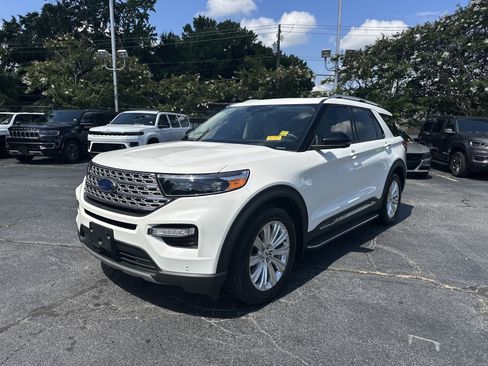Used 2021 Ford Explorer Limited w/ Equipment Group 301A RWD image 5