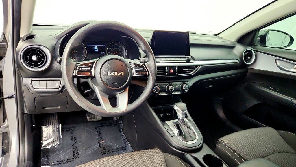 Used 2023 Kia Forte LXS FWD image 12