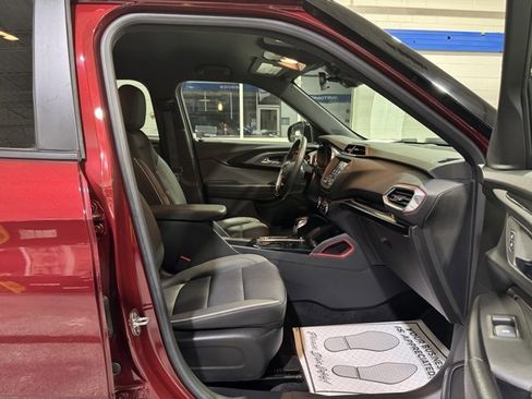Used 2023 Chevrolet TrailBlazer RS image 14