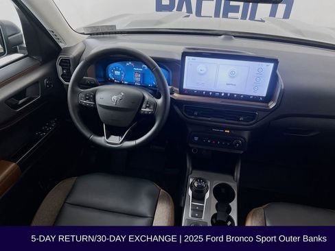 Used 2025 Ford Bronco Sport Outer Banks image 27