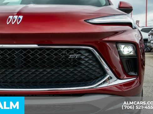 Used 2024 Buick Encore GX Sport Touring image 10