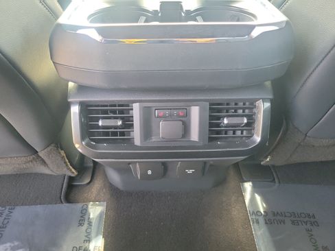 Used 2021 Ford F150 Lariat w/ Equipment Group 502A High AWD/4WD image 11