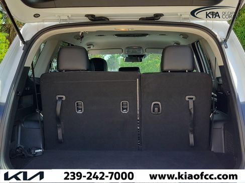 Certified 2023 Kia Telluride LX FWD image 9