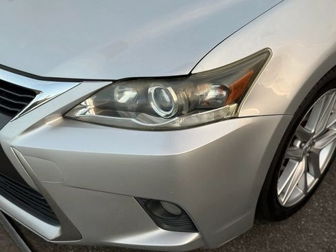 Used 2014 Lexus CT 200h FWD image 10