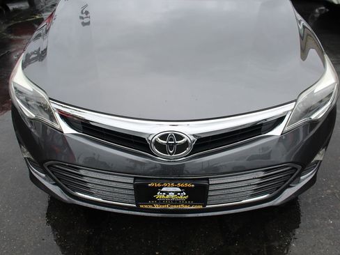 Used 2015 Toyota Avalon XLE Premium image 9