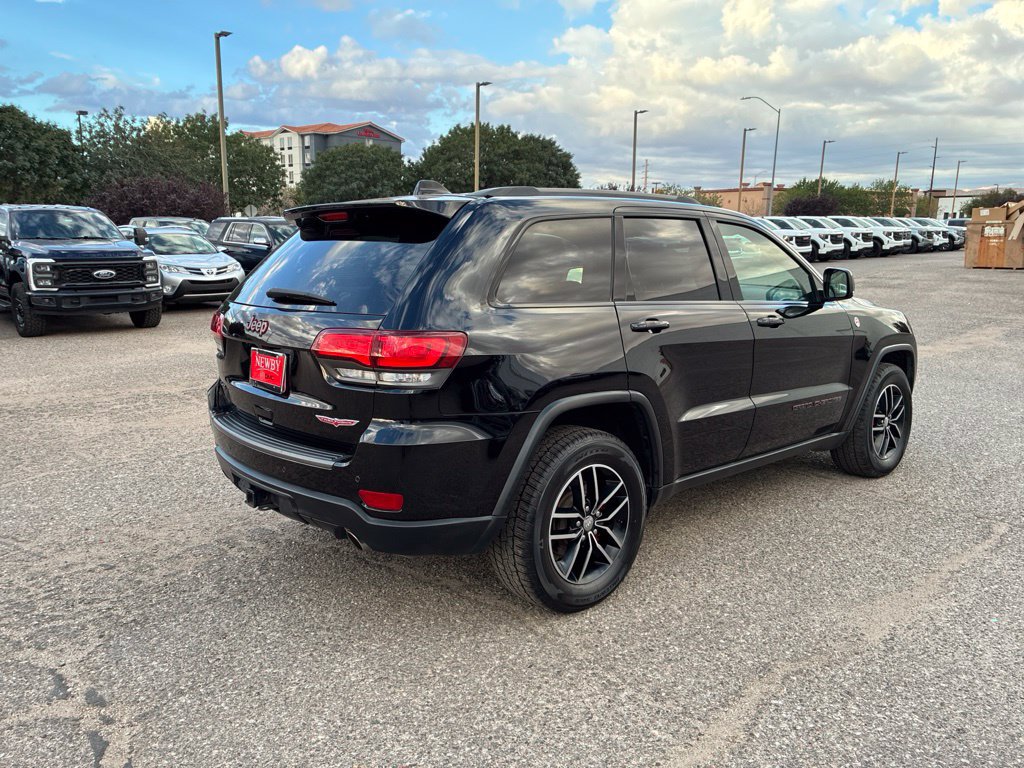 Used 2018 Jeep Grand Cherokee Trailhawk AWD/4WD image 5