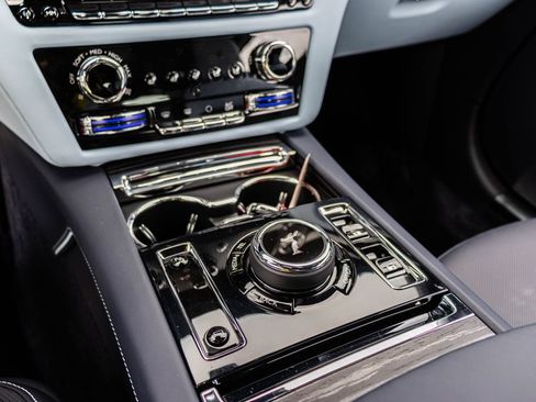 Used 2025 Rolls-Royce Spectre w/ Leather Finishing Pack AWD/4WD image 5