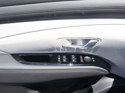 New 2025 Hyundai Tucson Limited image 22