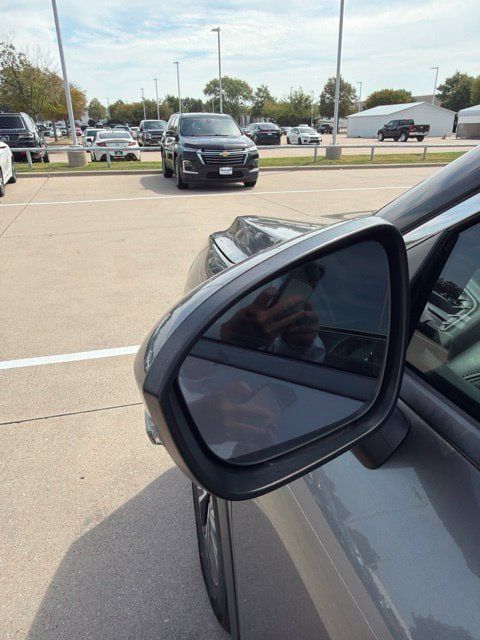 Used 2021 Nissan Rogue SV FWD image 7