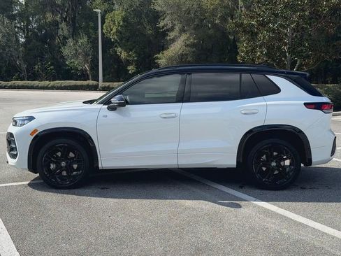 New 2026 Volkswagen Tiguan SE R-Line image 5