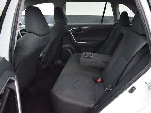 Used 2023 Toyota RAV4 LE FWD image 12