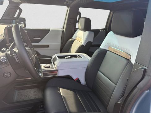 Used 2024 GMC Hummer EV 3X w/ Omega Edition AWD/4WD image 11