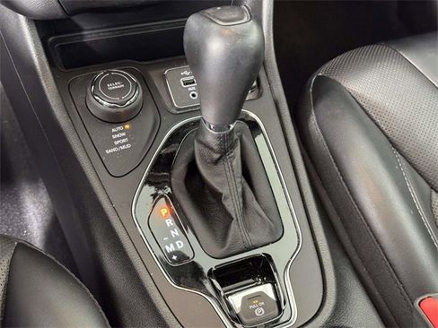 Used 2023 Jeep Cherokee Altitude Lux w/ Lux Elite Package image 32