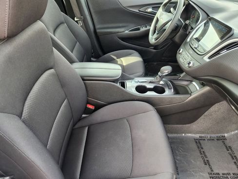 Used 2024 Chevrolet Malibu LT FWD image 9