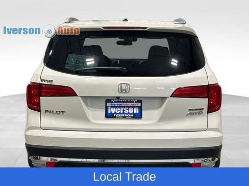 Used 2018 Honda Pilot Touring image 9