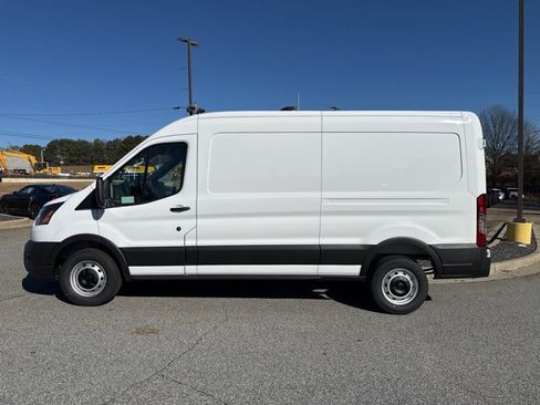 New 2026 Ford Transit 250 148 Medium Roof w/ Load Area Protection Package image 7