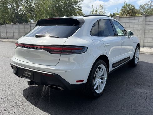 Certified 2025 Porsche Macan AWD/4WD image 6