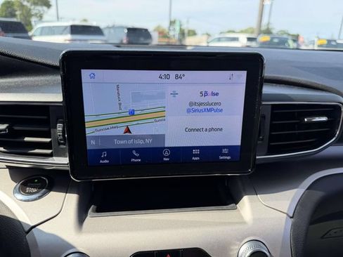Used 2021 Ford Explorer XLT w/ Equipment Group 202A AWD/4WD image 24