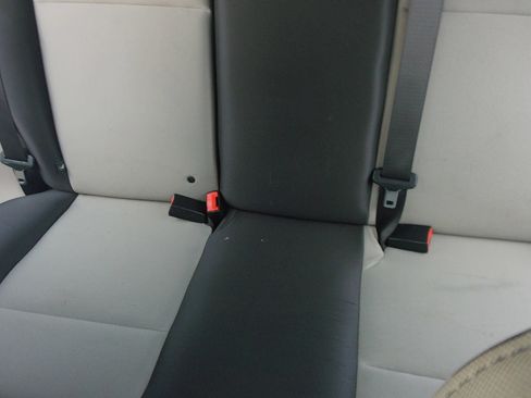 Used 2012 Ford Fiesta S FWD image 23