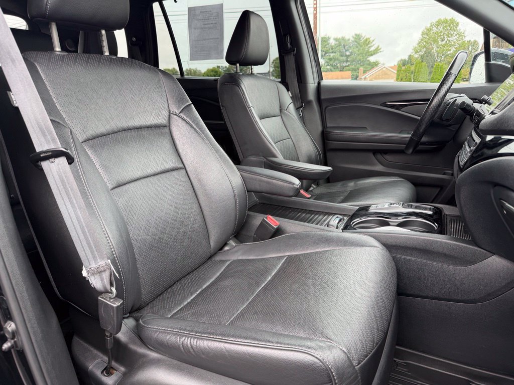 Used 2023 Honda Passport Elite image 17