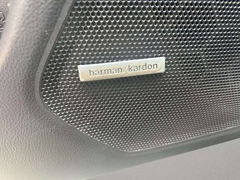 Used 2019 Subaru Outback 2.5i Limited image 12