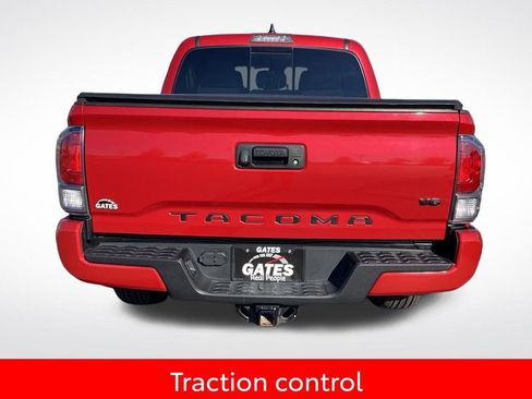 Used 2022 Toyota Tacoma TRD Sport image 9