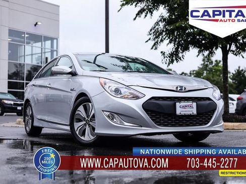 Used 2013 Hyundai Sonata Limited w/ Panoramic Sunroof Pkg FWD image 1