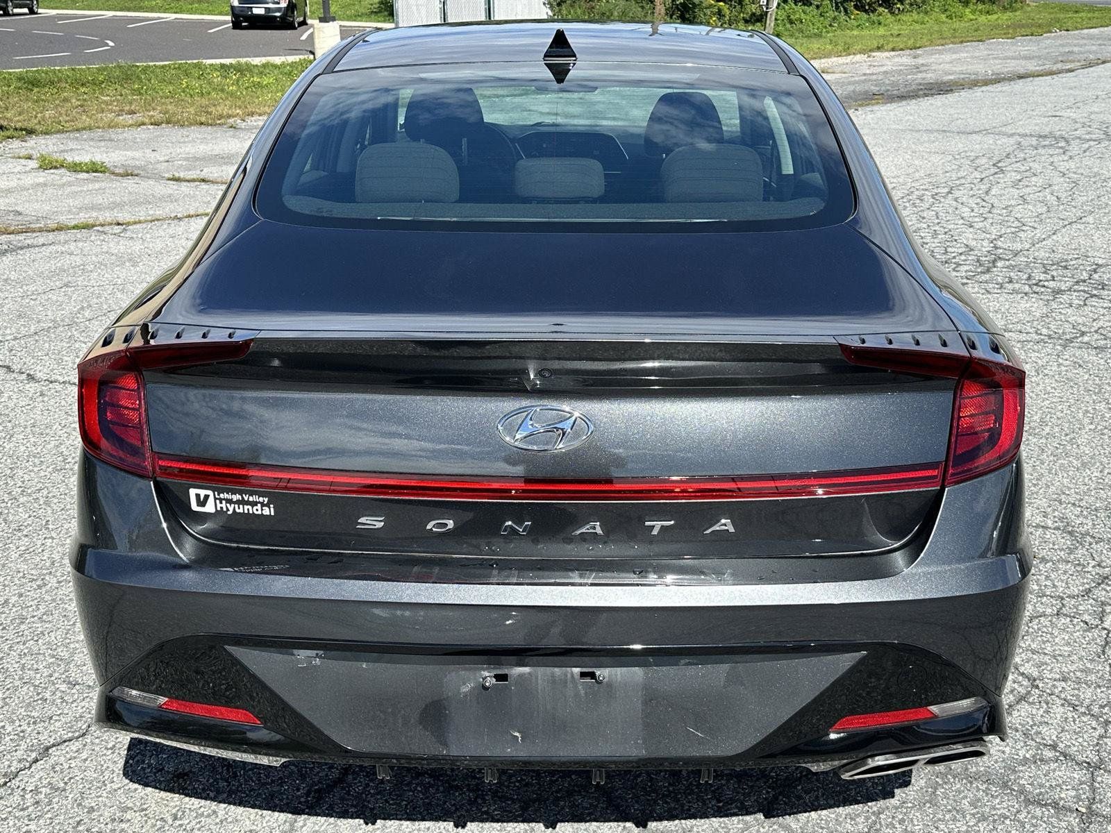 Certified 2023 Hyundai Sonata SEL w/ Preferred Accessory Package FWD image 7