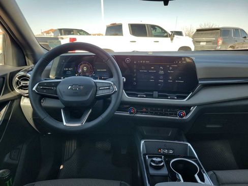 New 2026 Chevrolet Equinox LT image 6