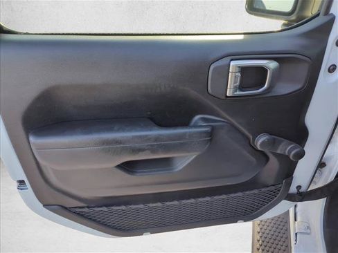 Used 2023 Jeep Wrangler Sport AWD/4WD image 6