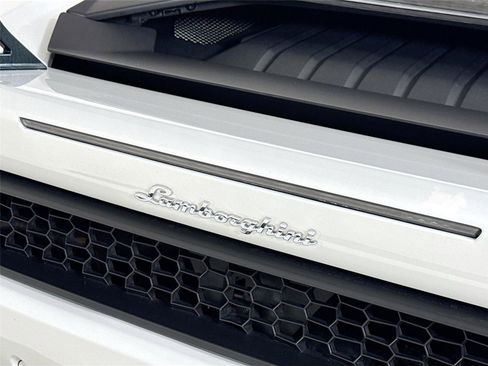 Used 2018 Lamborghini Huracan LP 580-2 image 31