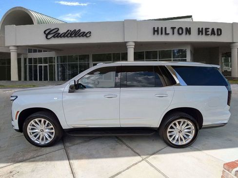 Certified 2026 Cadillac Escalade 4WD image 3