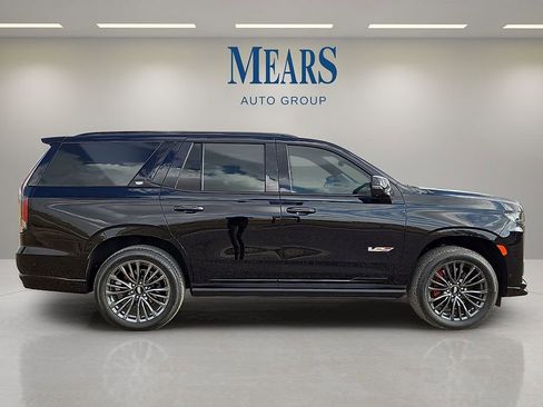 Used 2024 Cadillac Escalade V w/ Heavy-Duty Trailer Package image 6