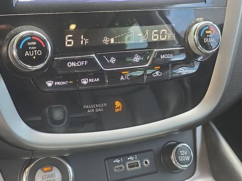 Used 2023 Nissan Murano SV FWD image 21