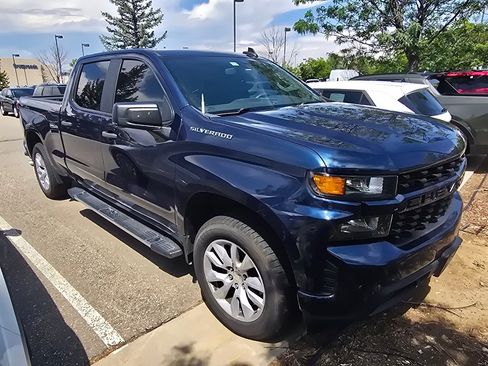 Used 2019 Chevrolet Silverado 1500 Custom w/ Custom Value Package AWD/4WD image 6
