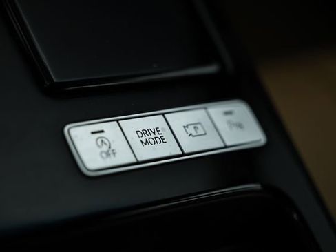 Certified 2026 Genesis G80 2.5T AWD/4WD image 38
