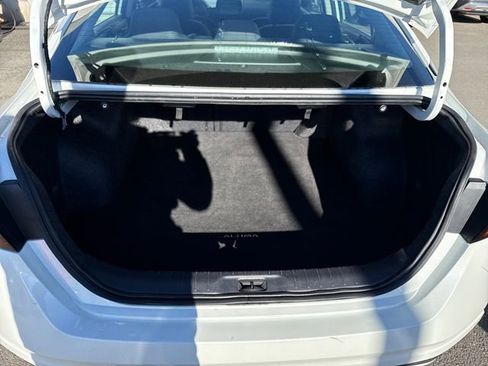 Used 2023 Nissan Altima 2.5 SV image 37